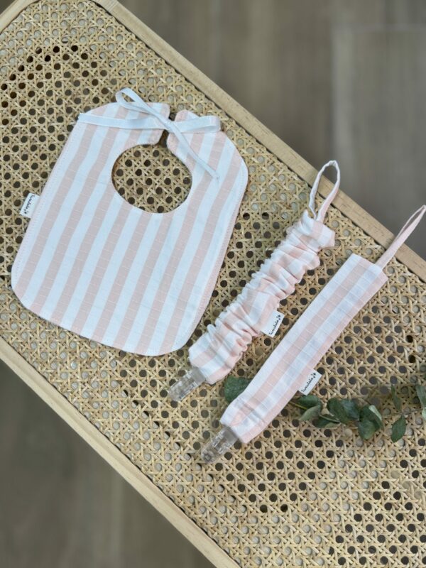 Babero y Chupetero Raya Navy Rosa