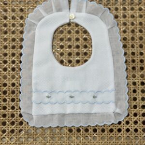 Babero vida flor bordada